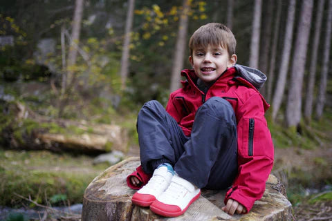 Chaussures pieds nus : une nouvelle option saine pour le développement des pieds des enfants